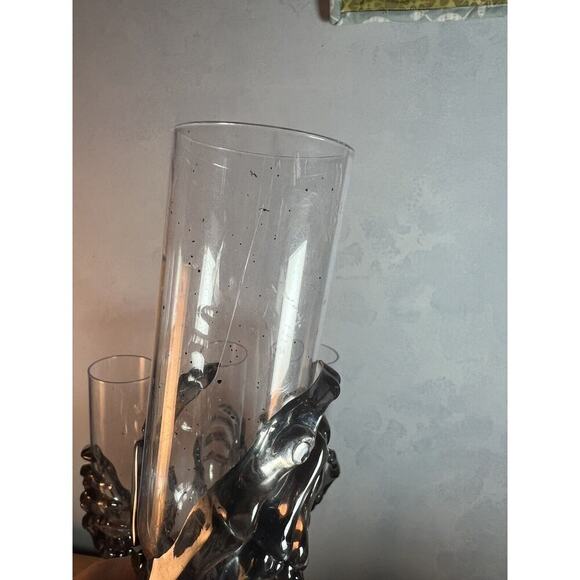 Set of 8 Halloween Acrylic Plastic Skeleton Hands Champagne Flutes Wine Glasses - Picture 6 of 13